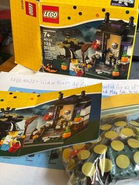 PRE-BUILT LEGO 40122 "Trick or Treat" INCL: Box, instruction manual & ALL pieces
